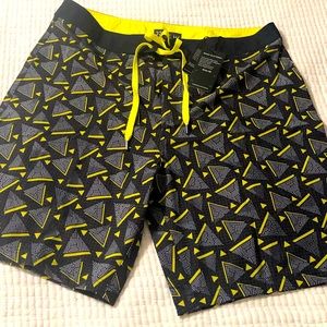 Yaylay Mceeg black & neon yellow NWT - size - 32
